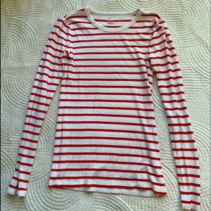 gap red and white striped long sleeve